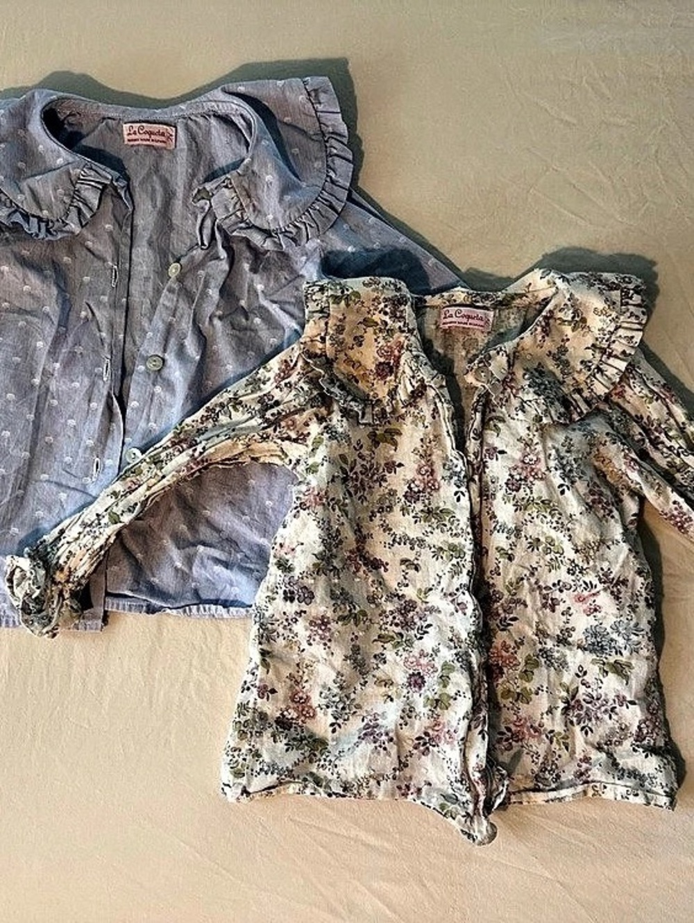 La Coqueta Kids bundle
Of beautiful blouses blue and floral